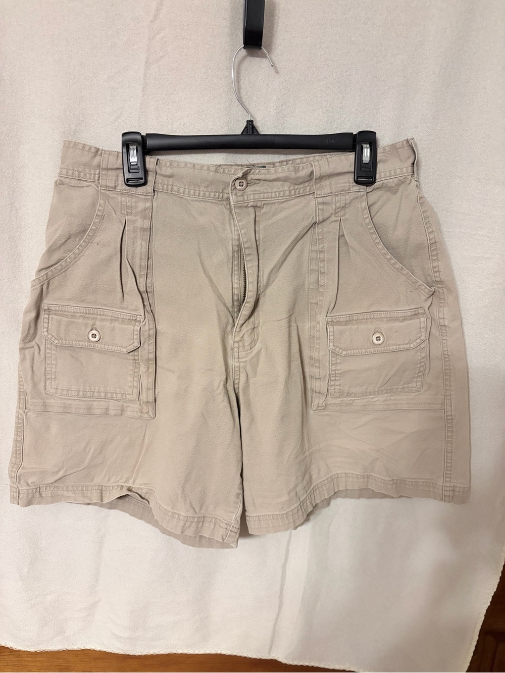 Cabela's Women's Tan Cargo Shorts